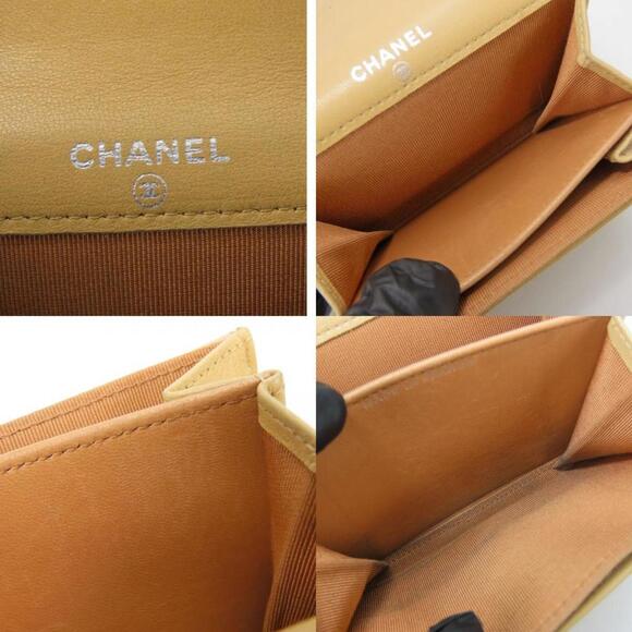 CHANEL Beige Lambskin Leather Logo Wallet - Picture 8 of 11